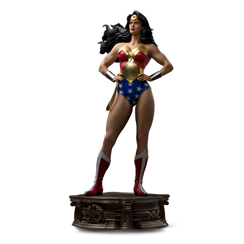 Wonder Woman - DC Trinity - Legacy Replica 1/4 by Iron Studios