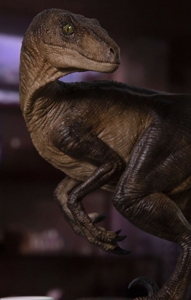 Velociraptors in the Kitchen Diorama - Jurassic Park - Art Scale 1/10 by Iron Studios