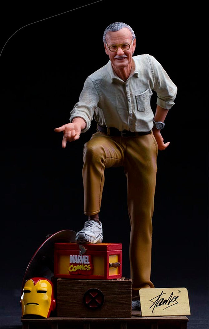 Stan Lee Deluxe Art Scale 1/10 by Iron Studios