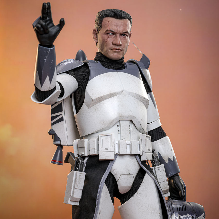 Clone Commander Wolffe™ by Hot Toys