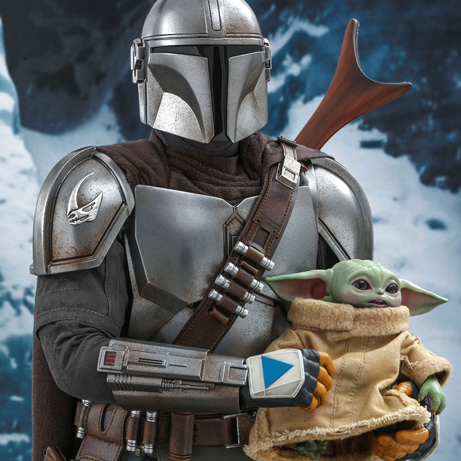 The Mandalorian and The Child by Hot Toys