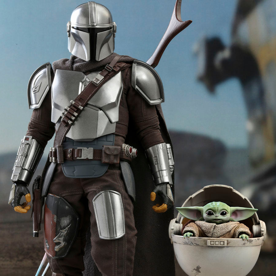 The Mandalorian and The Child (Deluxe) by Hot Toys