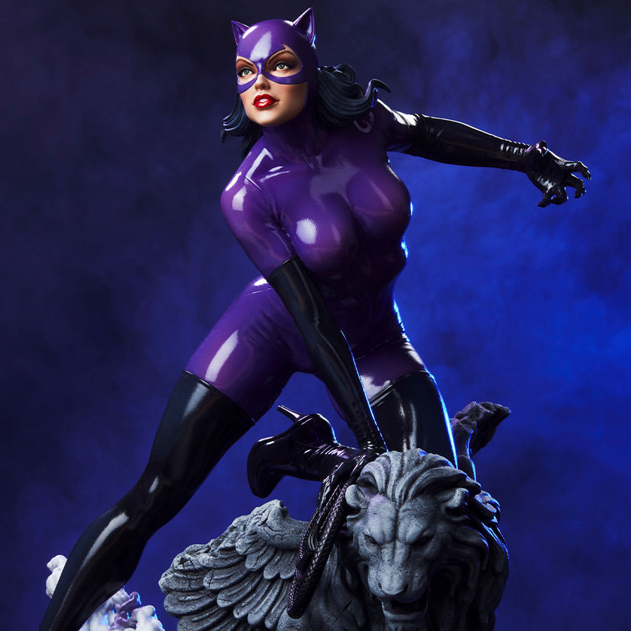 Catwoman (Purple Edition) by Tweeterhead