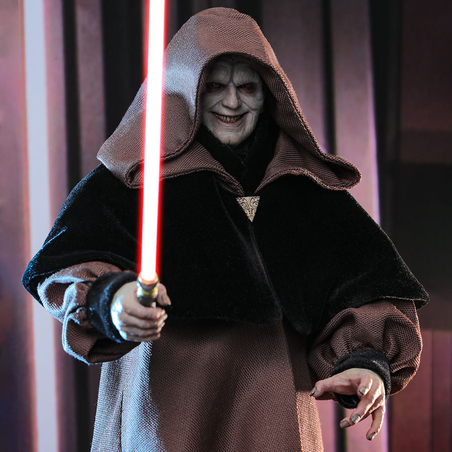 Darth Sidious™ by Hot Toys