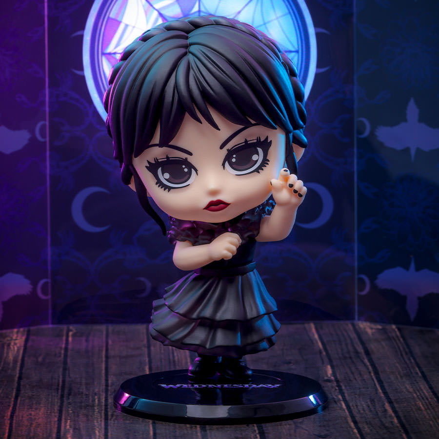 Wednesday (Dancing) Cosbaby by Hot Toys